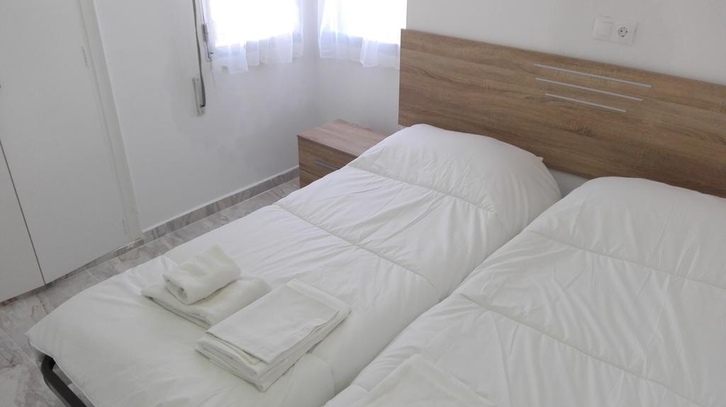Apartamentos Los Caballos Benidorm Exterior foto